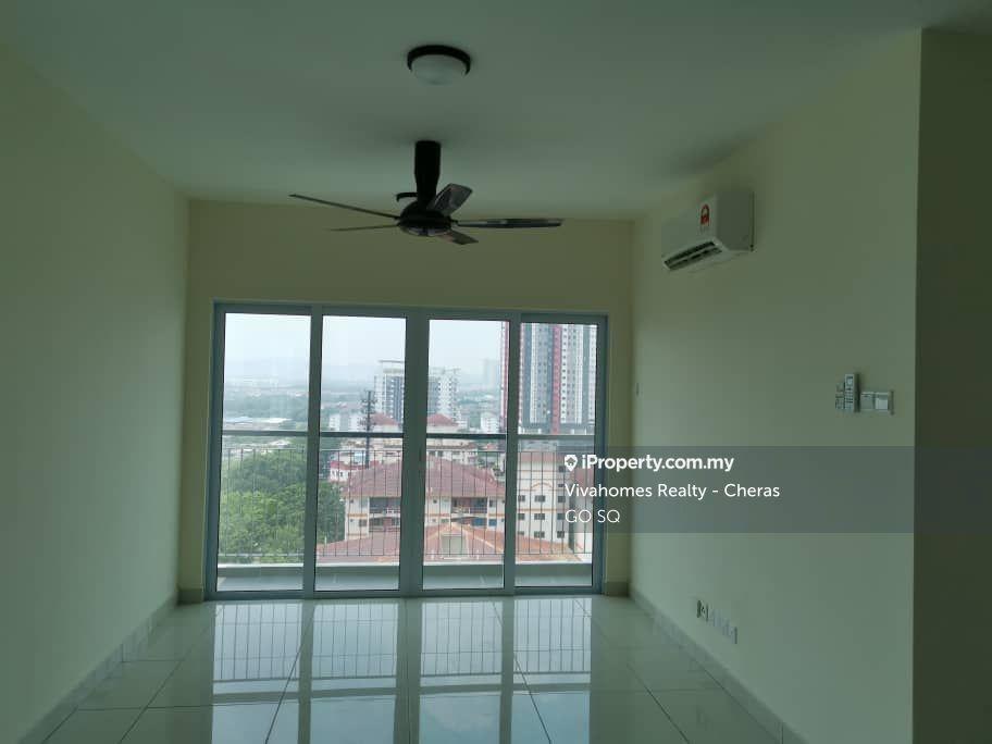 Koi_Suites_Condominium_202407180133_2.jpeg